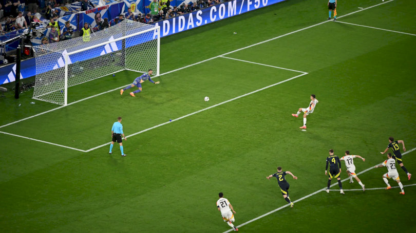 đá phạt trực tiếp là gì