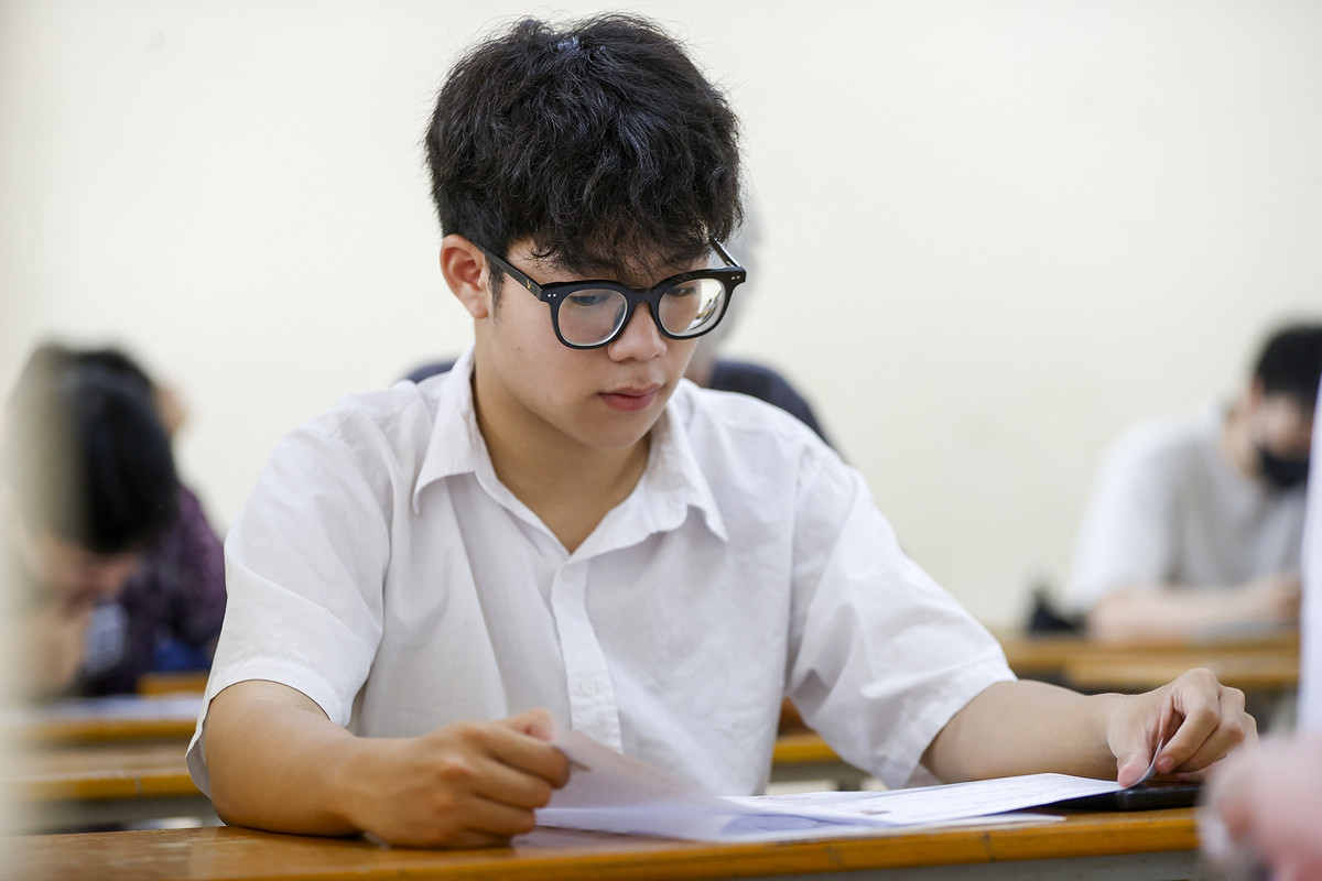 Đề thi thử tốt nghiệp THPT 2026 môn Toán 