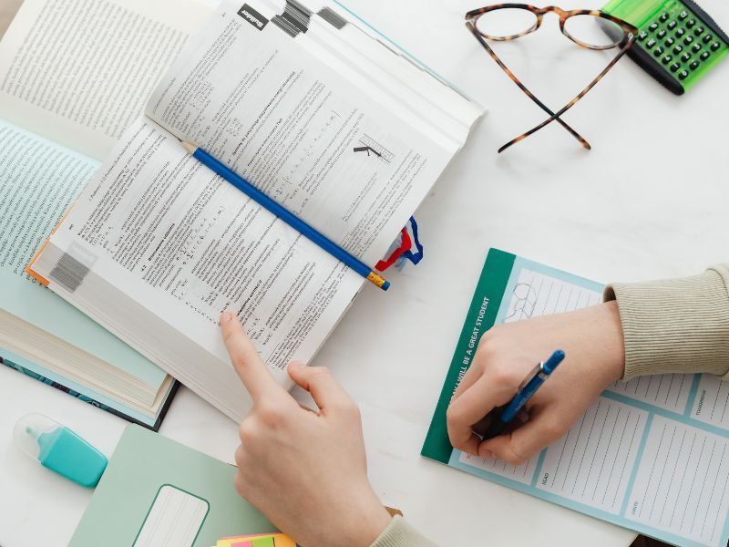 Đề thi thử tốt nghiệp THPT 2026 môn Toán 